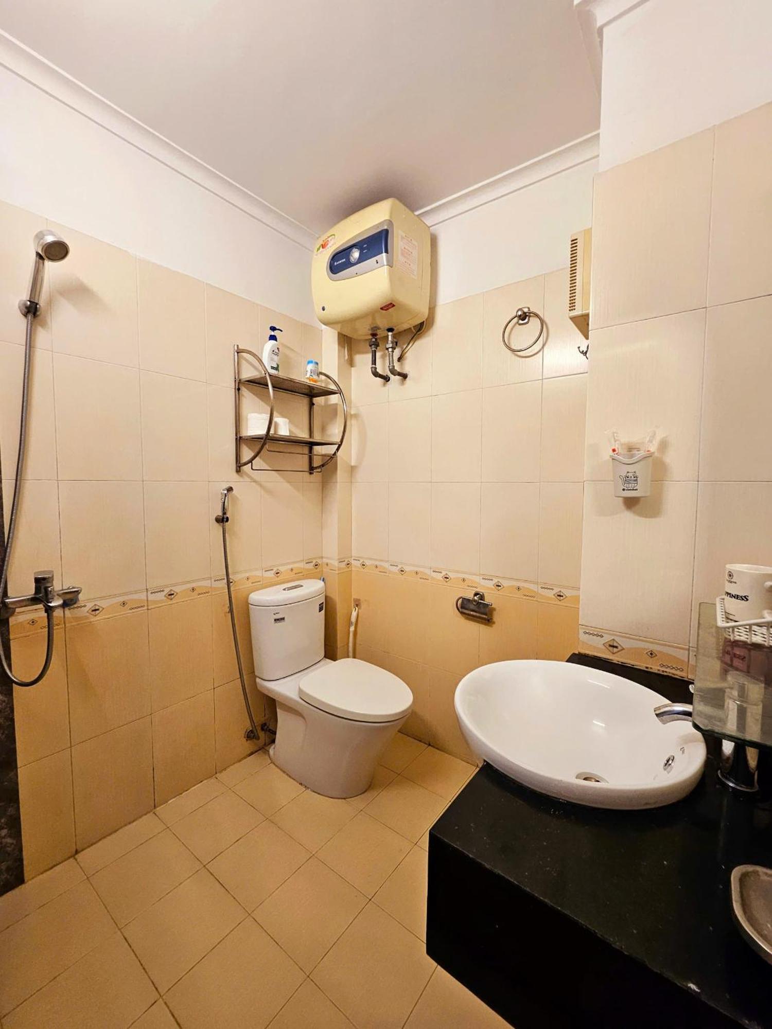 Rainbow Homestay - No 8 Alley 18B Tong Dan Hanói Exterior foto